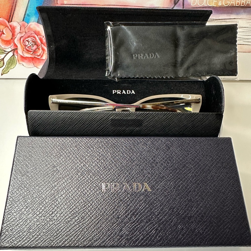 PRADA glasses - Picture 3 of 7